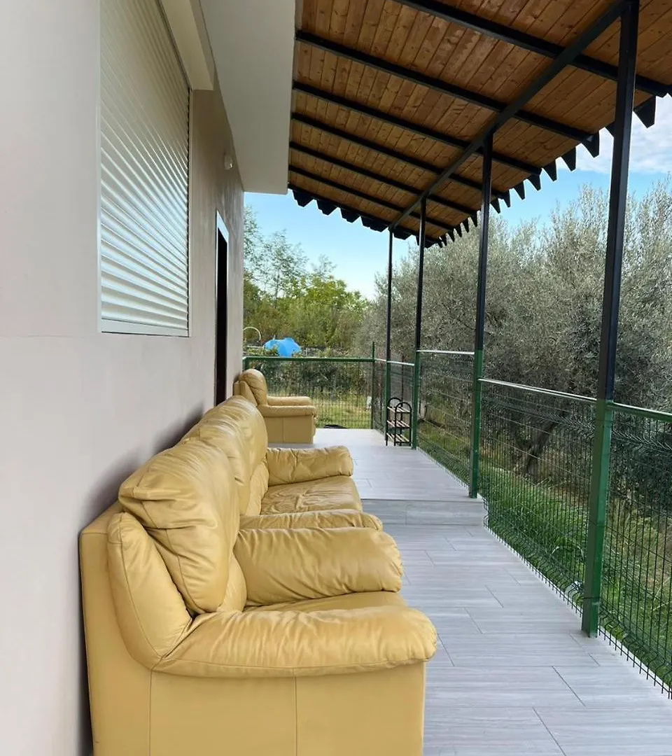Doa House Villa Tirana 0*,  Albania